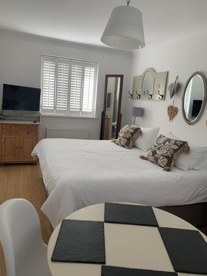 Harford En-Suite Rooms Lymington Eksteriør billede